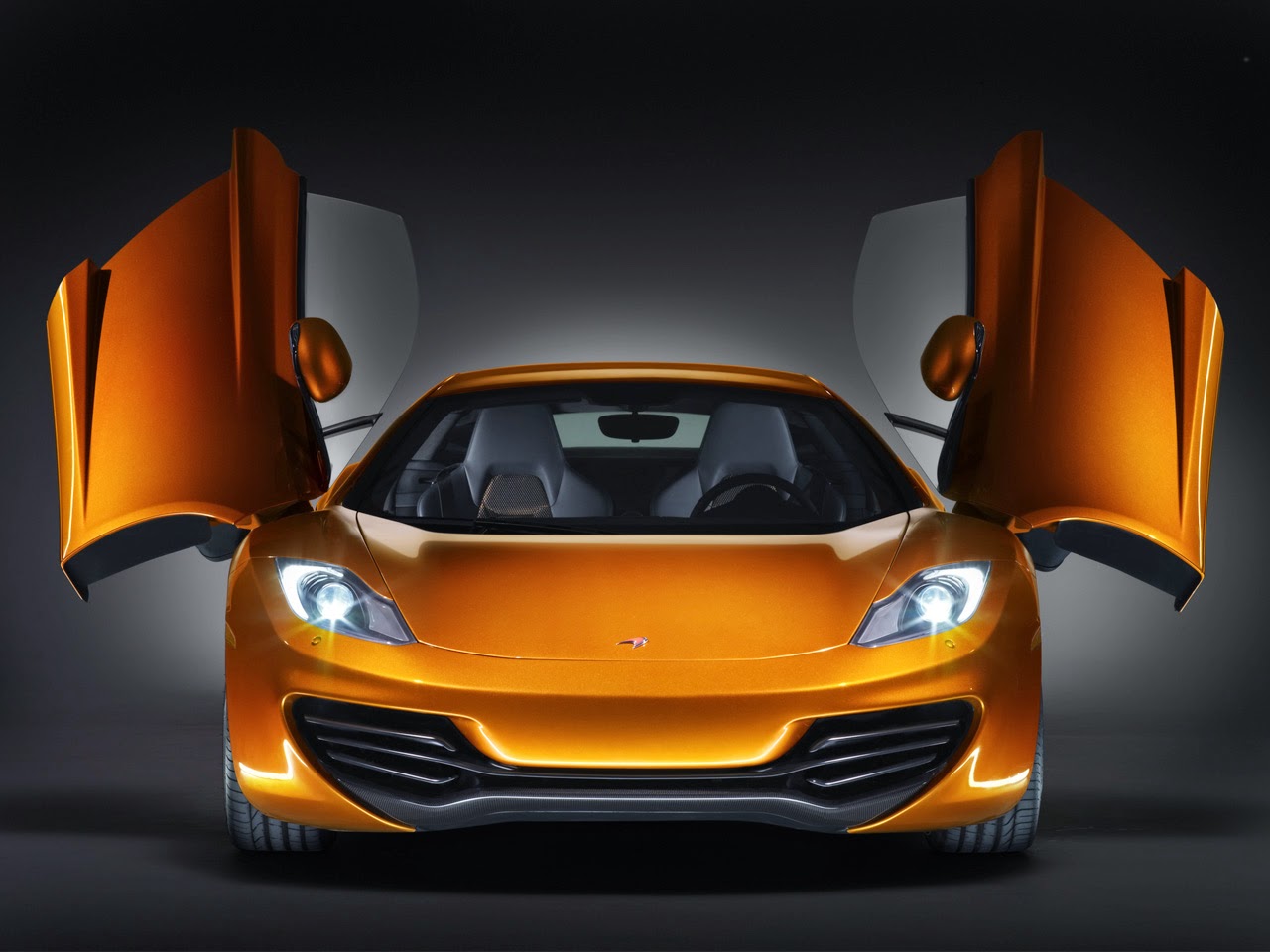 Notícia – McLaren descontinua 12C de forma generosa