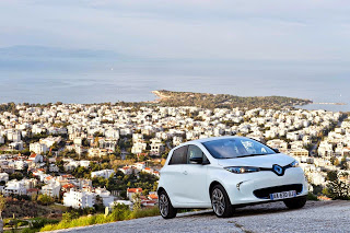 Renault aumenta autonomia do eléctrico ZOE