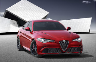 Alfa Romeo apresenta novo Giulia