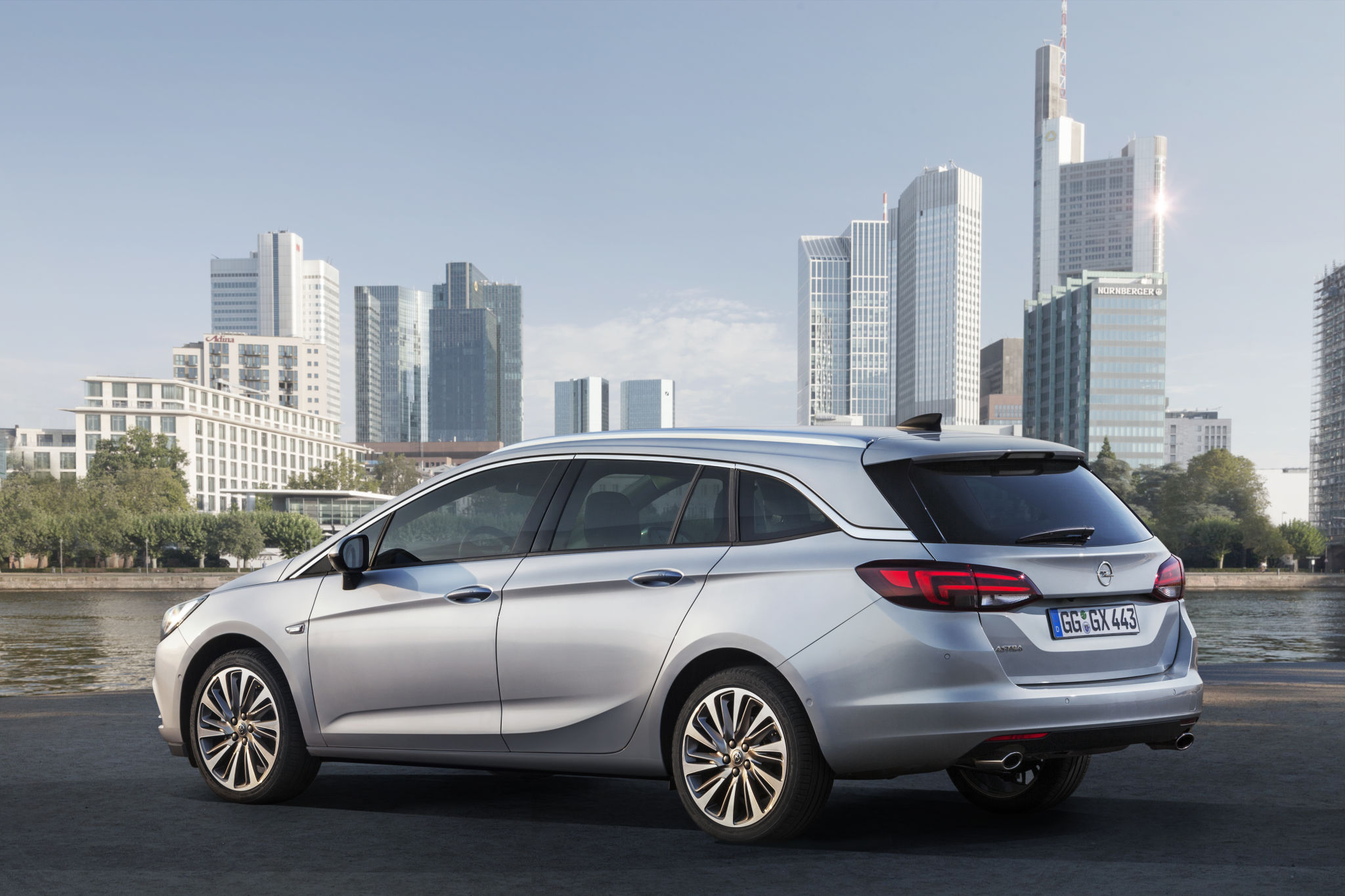 Nova Opel Astra Sports Tourer