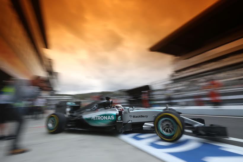 Mercedes-AMG sagra-se campeã mundial de F1