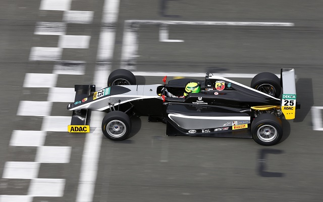 Mick Schumacher a caminho da Fórmula 3