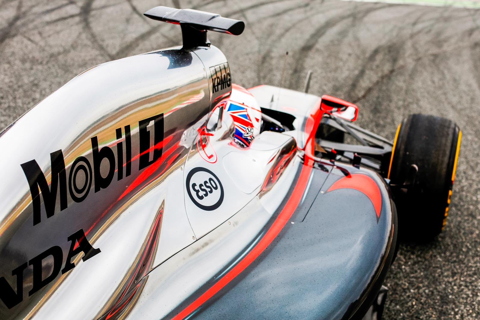 Formula 1 – Mobil “sai” da McLaren para a RedBull?
