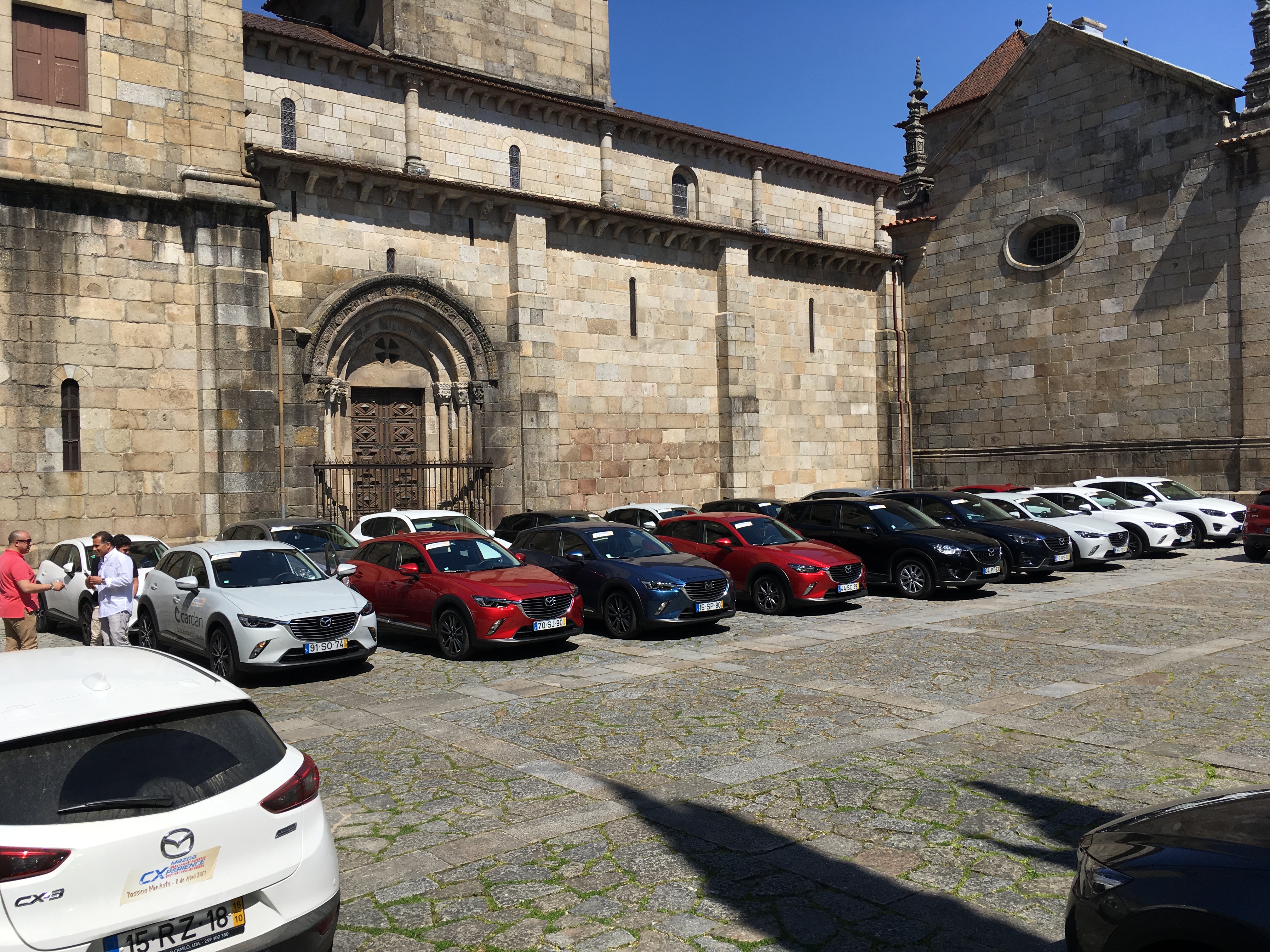 Acompanhámos o Mazda CXperience por terras Minhotas