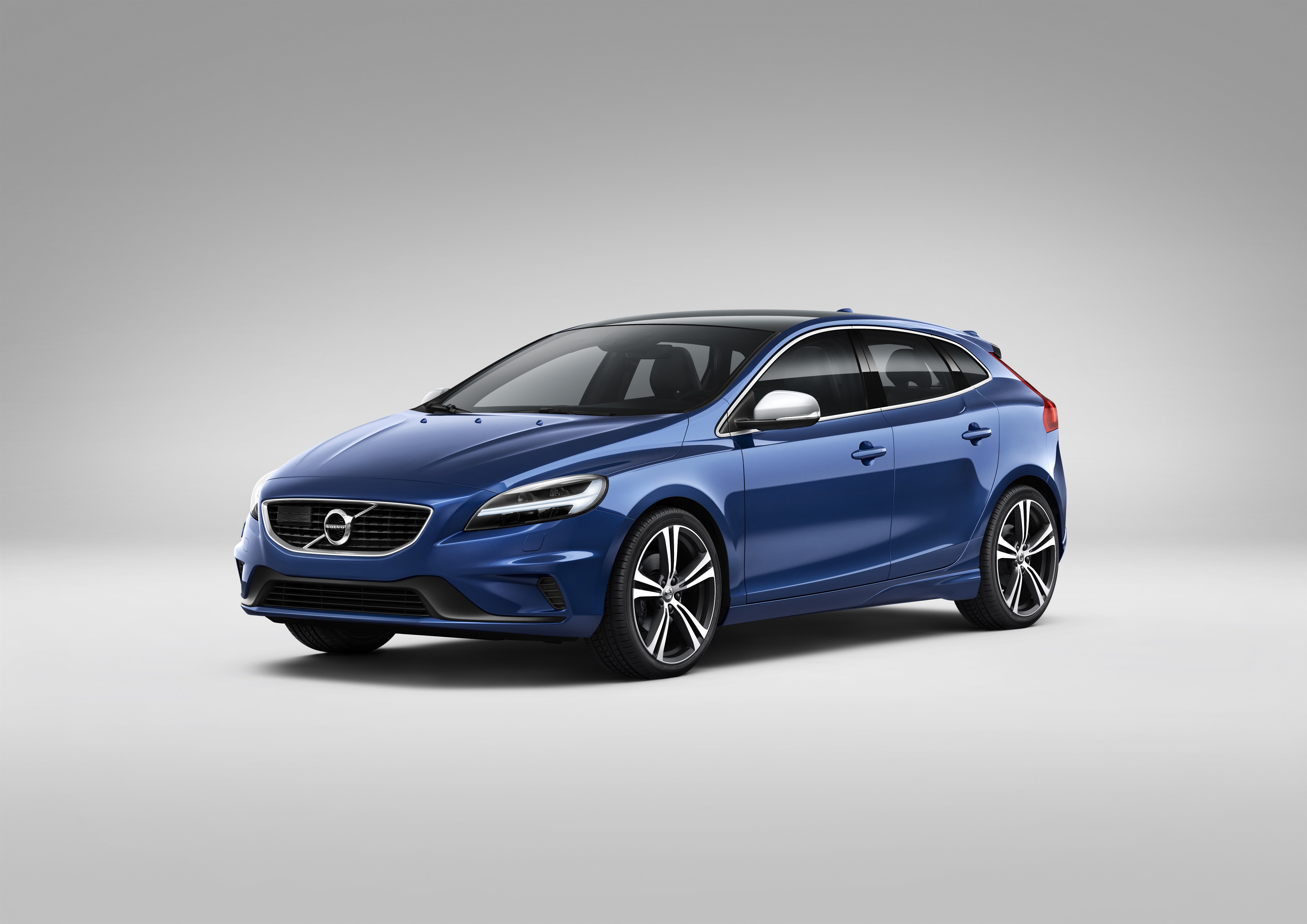 Volvo com séries especiais R-Design