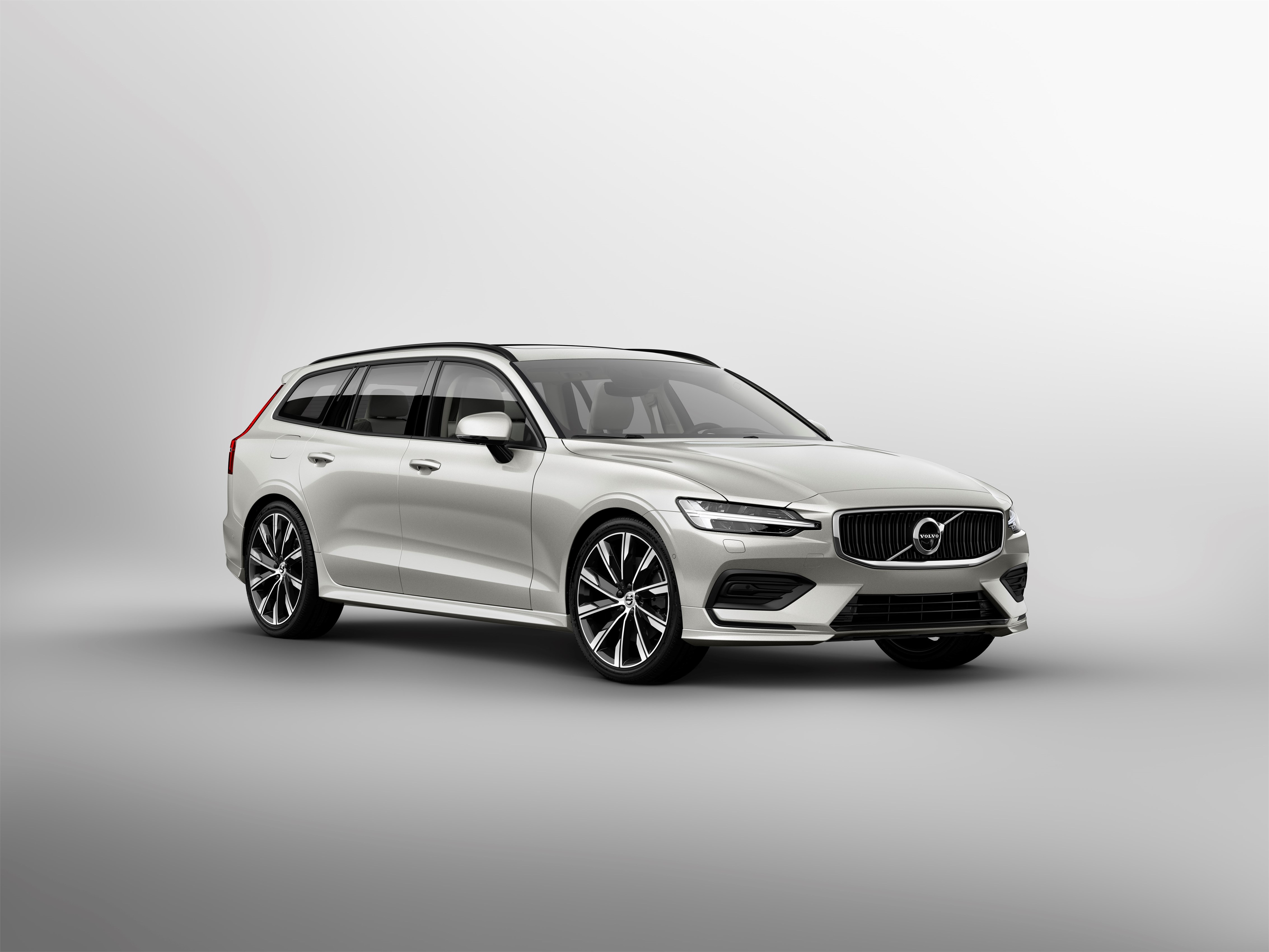 Nova Volvo V60 já tem preços