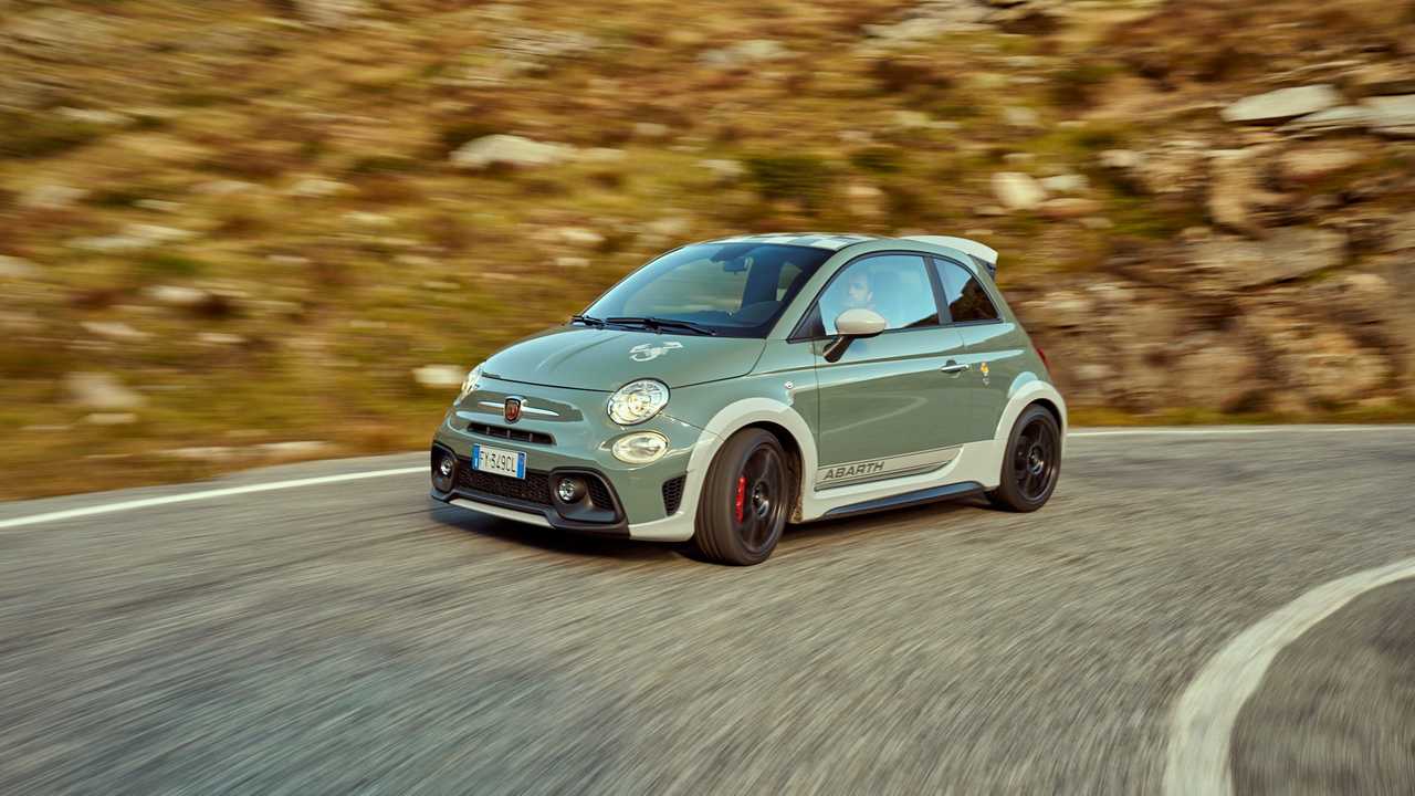 Abarth 595 volta a vencer na Alemanha