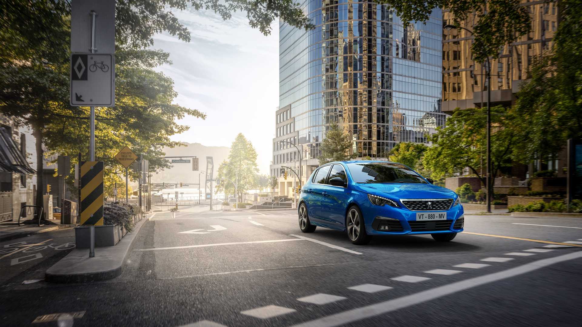 Peugeot renova o 308 ao pormenor para enfrentar a “reta final”