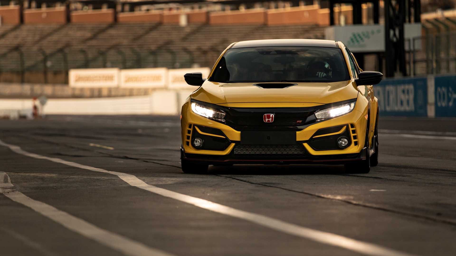 Honda recupera recorde na “sua casa” batendo o Mégane R.S. Trophy-R